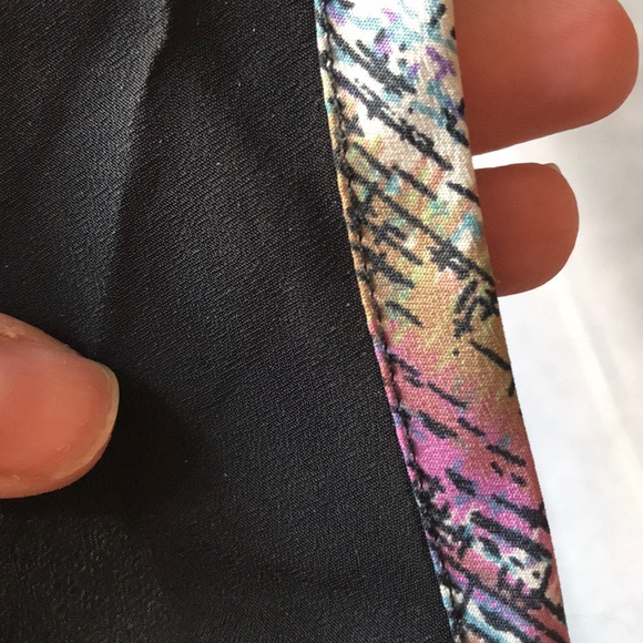 Silk-Like Top - Picture 2 of 3